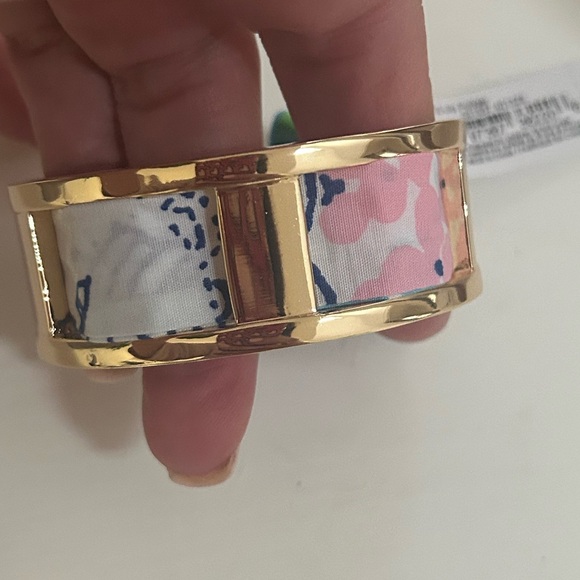 Lilly Pulitzer Jewelry - NWT LILLY PULITZER scarf bracelet.
